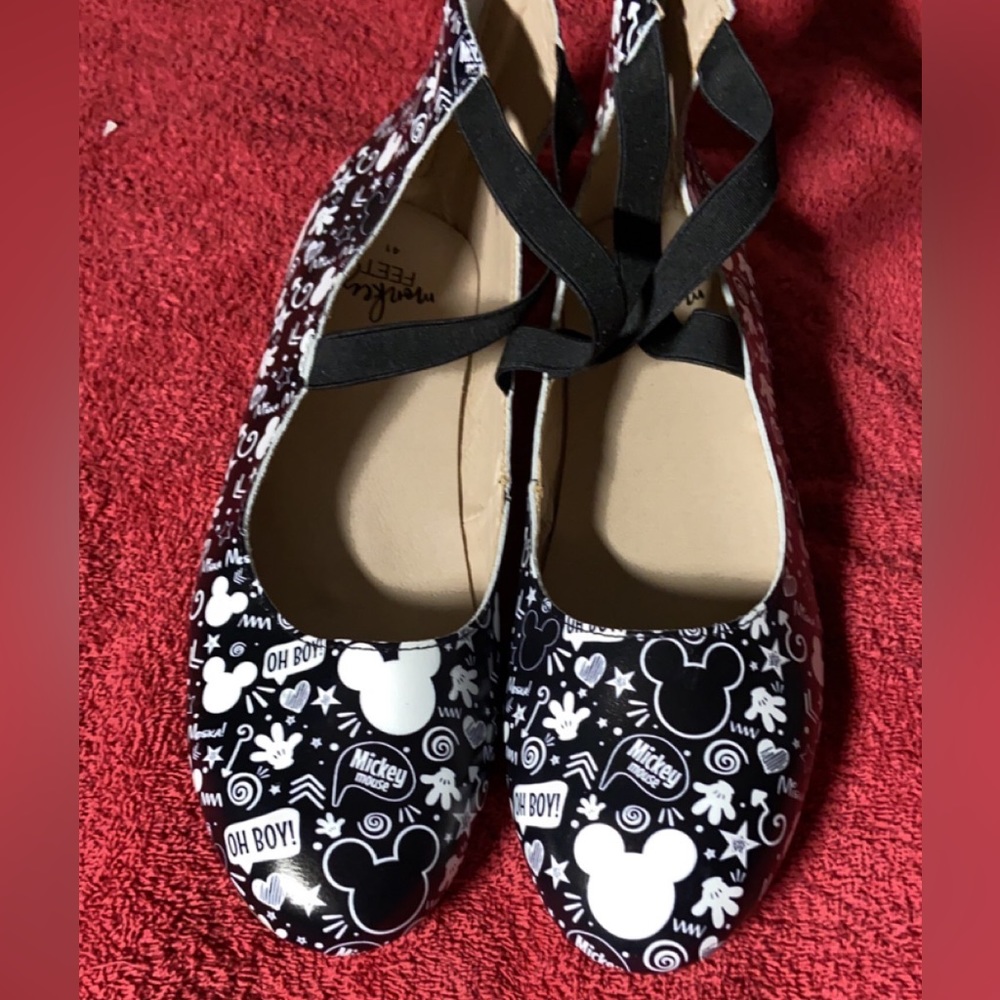 Sz 41 Disney flats